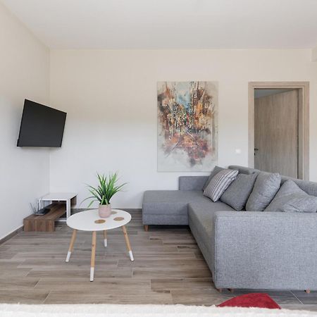 Sundial House Apartment Gouvia Exterior foto